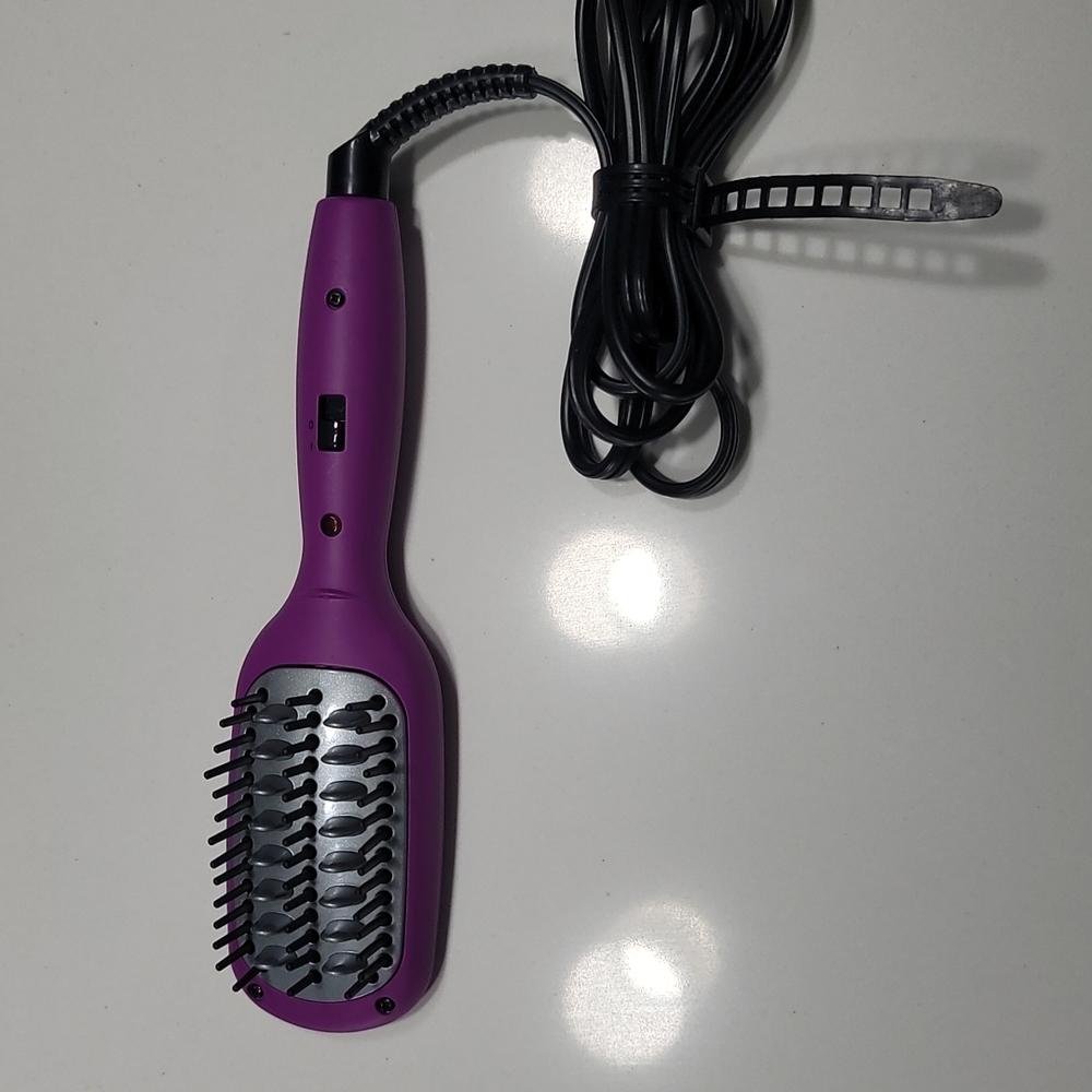 Conair Mini Super Smoothing Brush; Perfect for On-The-Go Styling